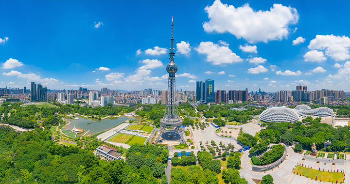 The 1990's video shows the aluminum industry in Foshan city