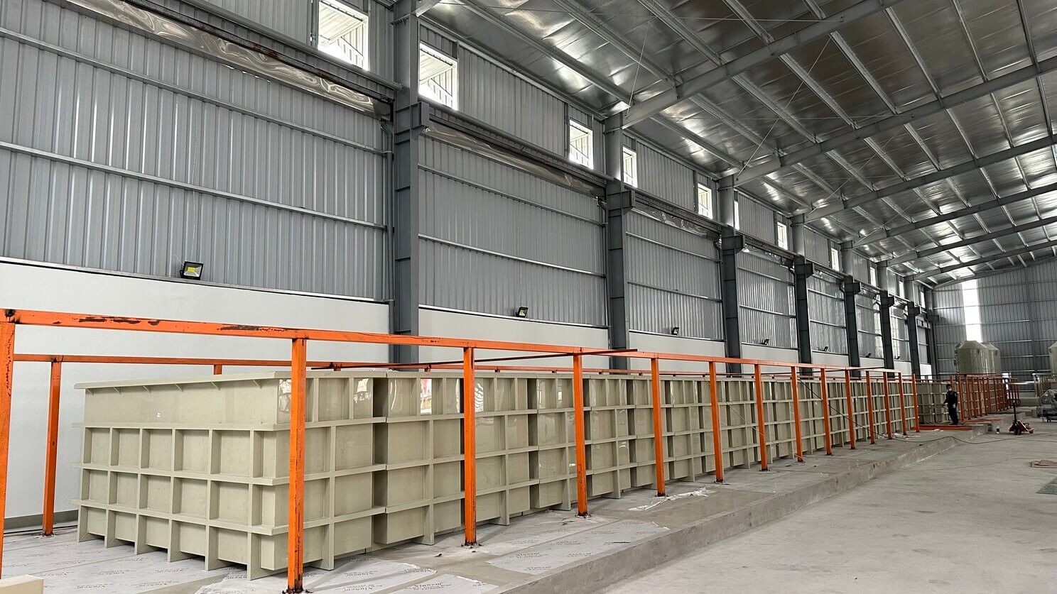 The first automated anodizing production line in northern Vietnam has started construction in our Ghonor Vietnam factory.