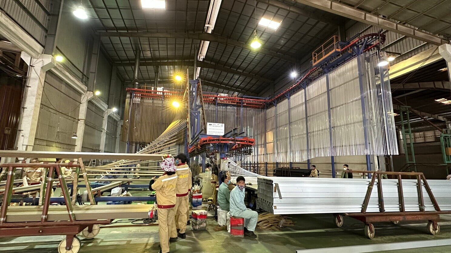 The first automated anodizing production line in northern Vietnam has started construction in our Ghonor Vietnam factory.