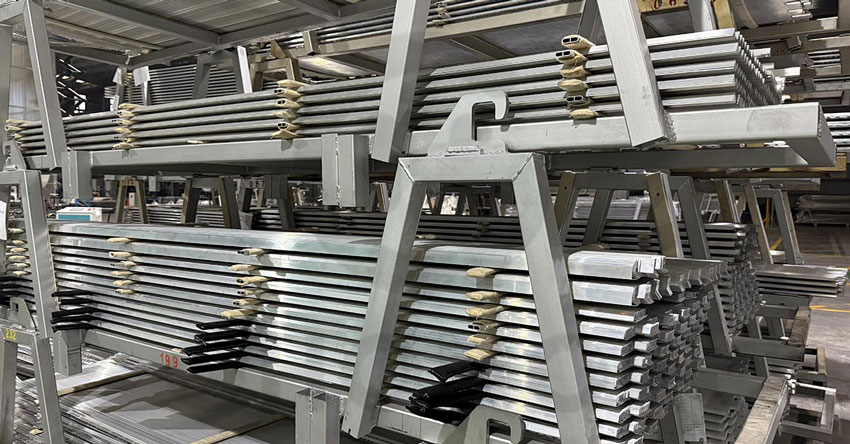Decorative Anodized Aluminum Profiles: How Process Control Ensures Surface Consistency and Quality