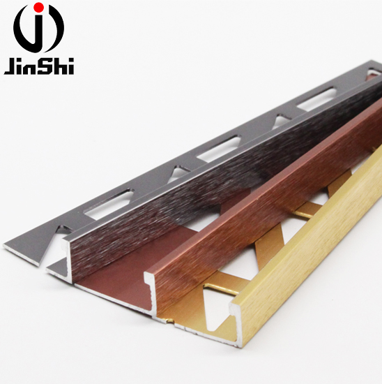 World-Wide Renown Brushed L Corner Gold Moulding Trim