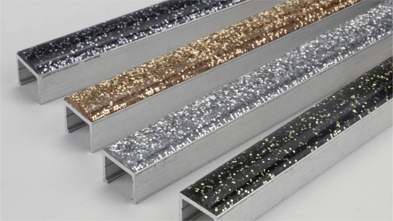 Do you have Listello in your home decoration?
